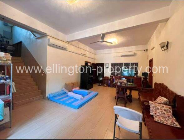 8 Bedrooms Flathouse For Rent In Chbar Ampov - Ellington Property