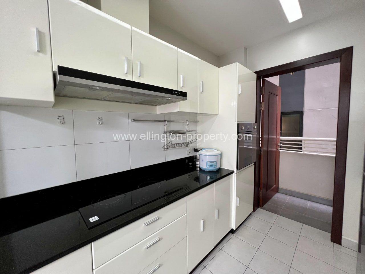 2 Bedrooms Apartment For Rent - Ellington Property