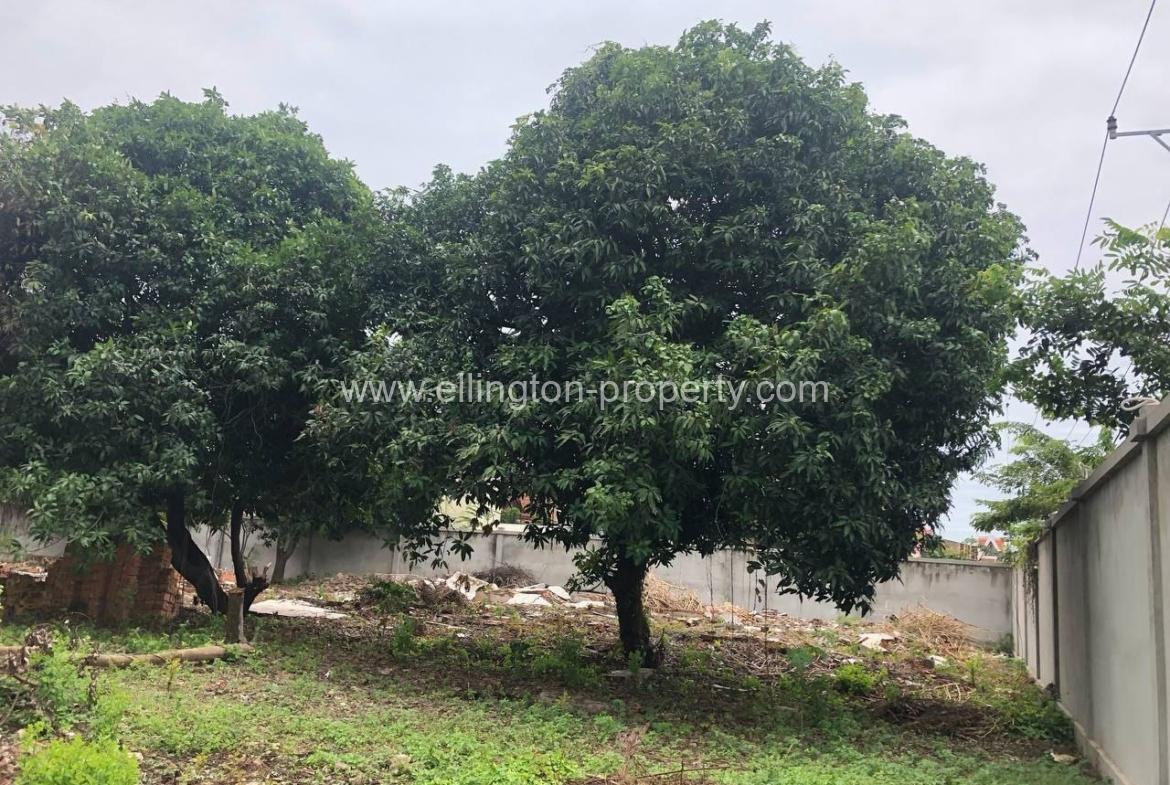 Land For Rent In Chroy Changvar - Ellington Property