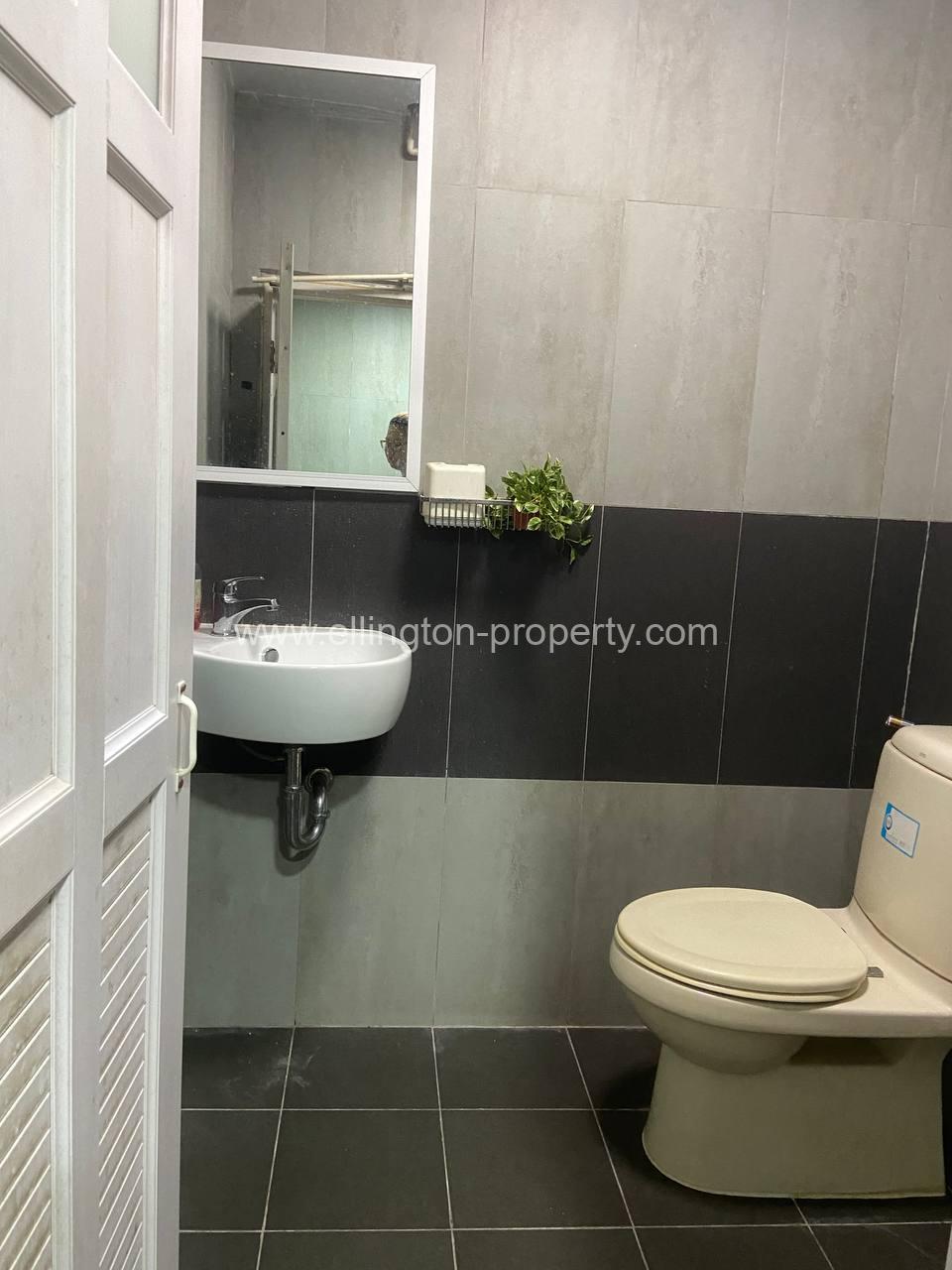 Shophouse For Rent In Daun Penh - Ellington Property