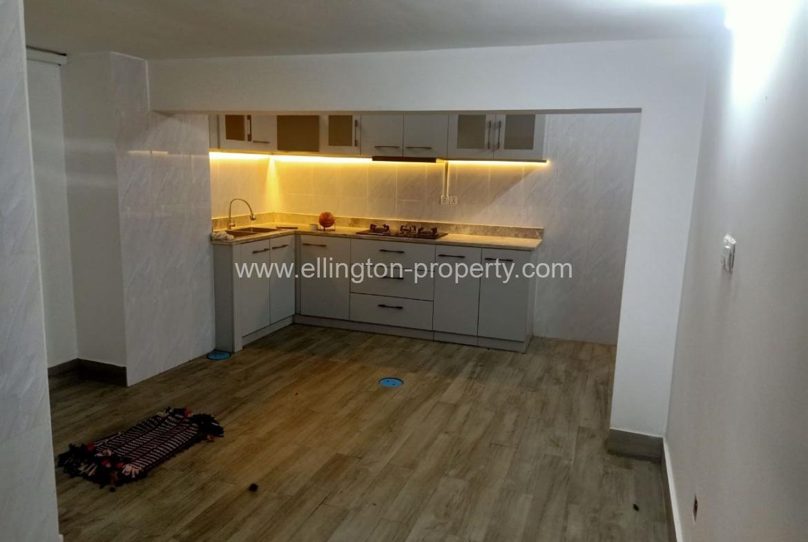 Shophouse For Rent In Boeung Prolit - Ellington Property