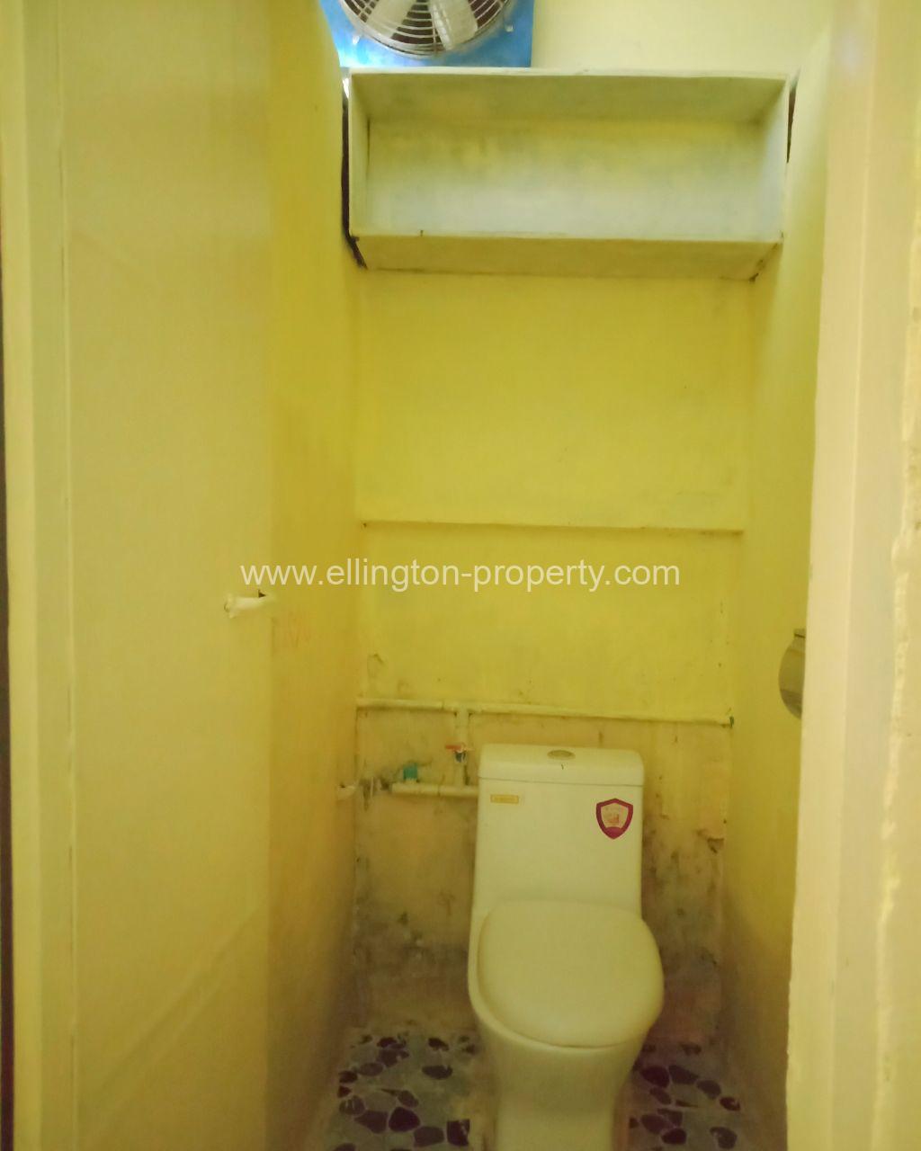 Shophouse For Rent In Daun Penh - Ellington Property