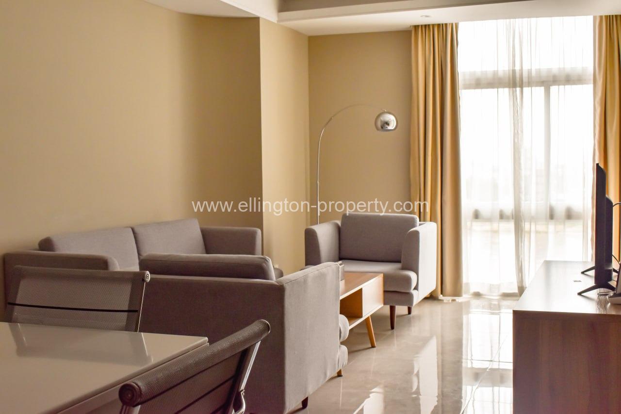 3 Bedrooms Apartment For Rent - Ellington Property