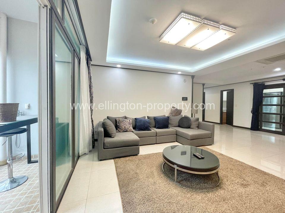 3 Bedrooms Apartment For Rent - Ellington Property