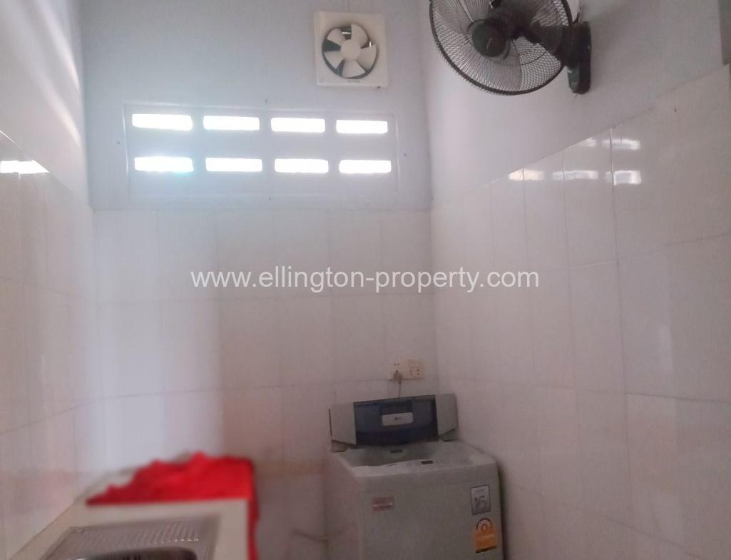 Shophouse For Rent In Daun Penh - Ellington Property