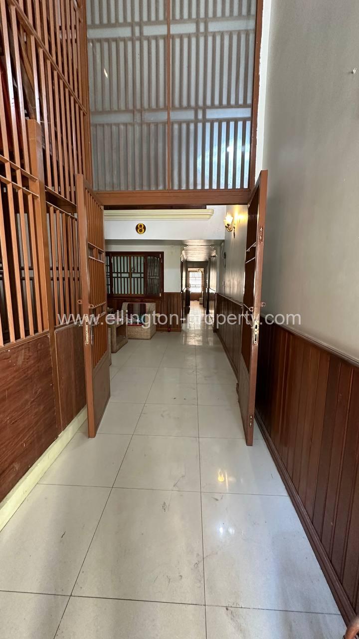 3 Bedrooms Apartment For Rent In Daun Penh - Ellington Property