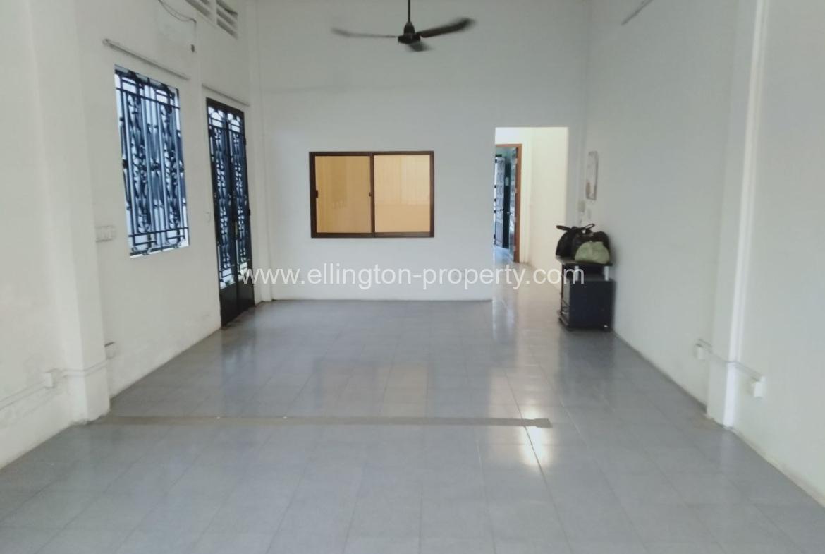 1 Bedroom Apartment For Rent In Daun Penh - Ellington Property