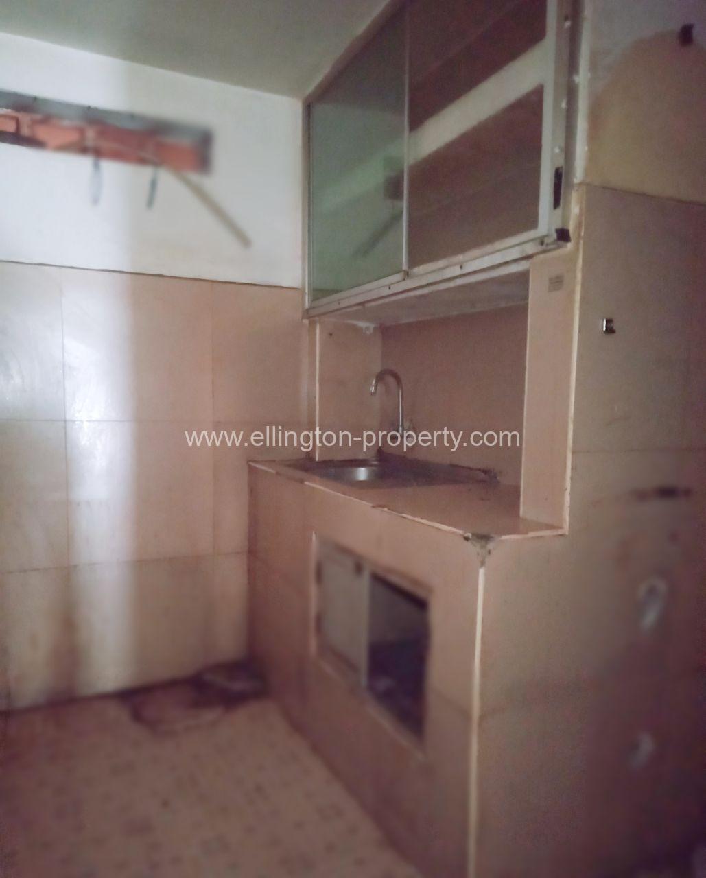 Shophouse For Rent In Daun Penh - Ellington Property