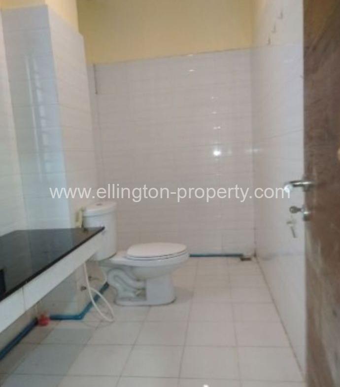 3 Bedrooms Flothouse For Rent In Sen Sok - Ellington Property