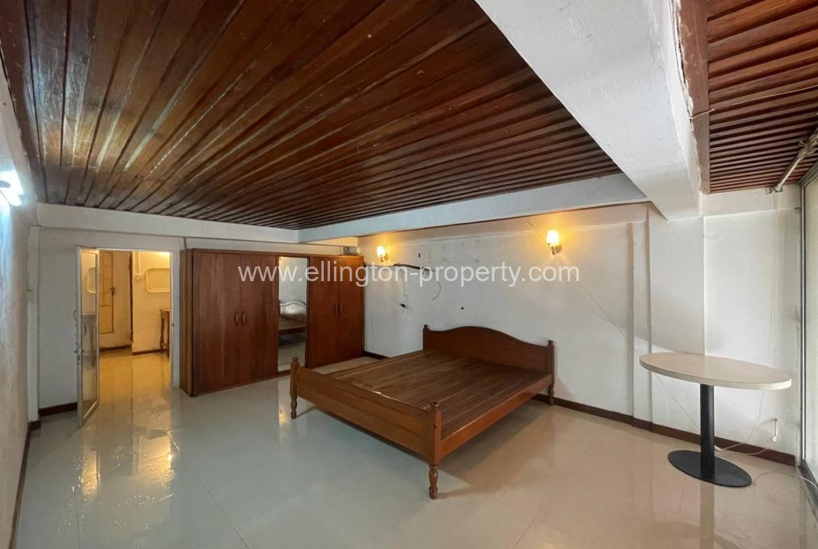 Shophouse For Rent In Daun Penh - Ellington Property