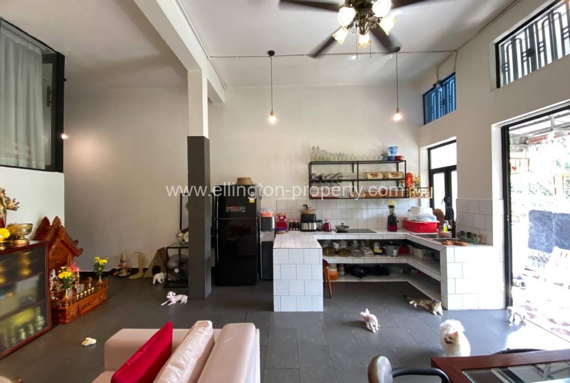 3 Bedrooms Apartment For Sale In Daun Penh - Ellington Property