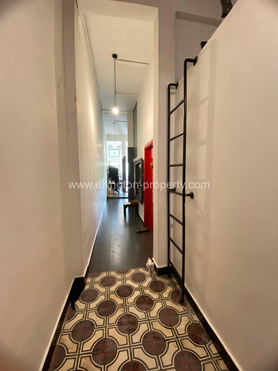 3 Bedrooms Apartment For Sale In Daun Penh - Ellington Property