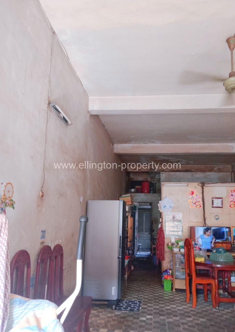 1 Bedroom Apartment For Sale In Daun Penh - Ellington Property