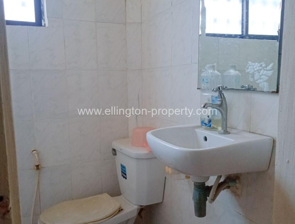 2 Bedrooms Aprtment For Sale In Daun Penh - Ellington Property