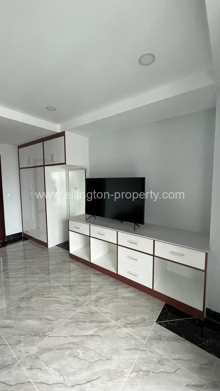 1 Bedroom Service Apartment For Rent In Bkk2 - Ellington Property