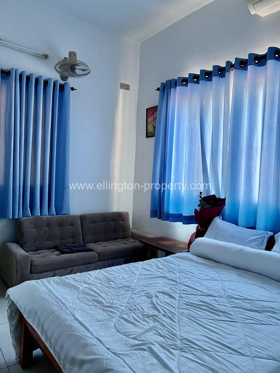 5 Bedrooms Apartment For Rent - Ellington Property