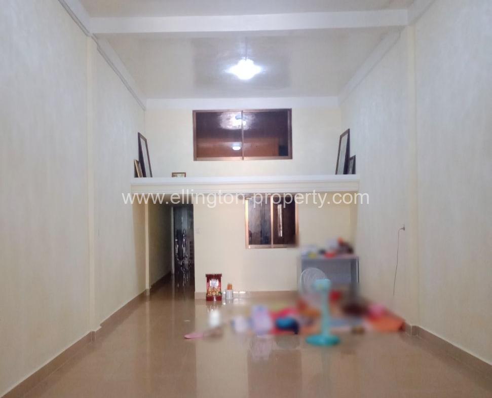 Shophouse For Sale In Bkk3 - Ellington Property