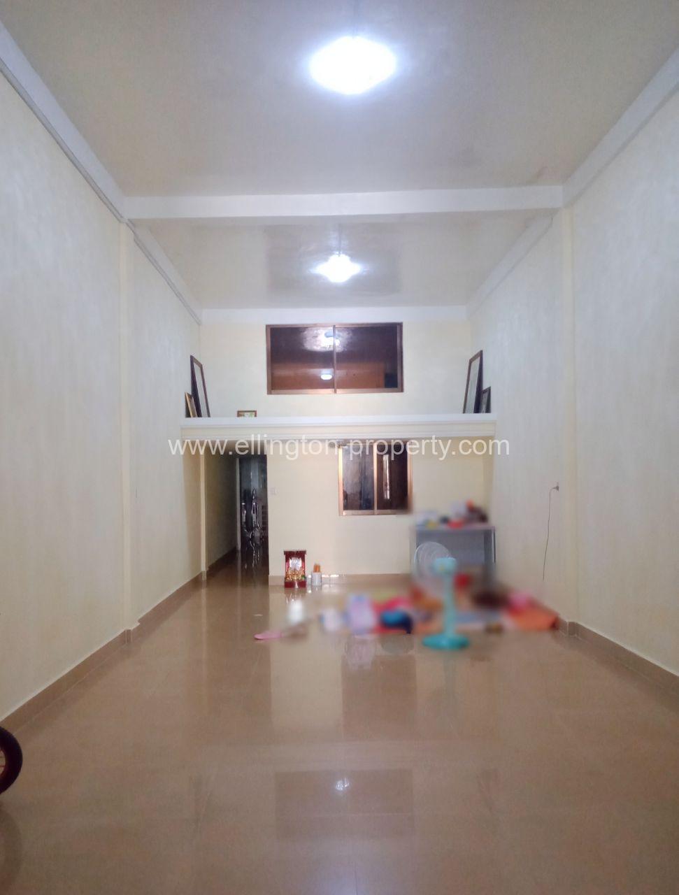 Shophouse For Sale In Bkk3 - Ellington Property