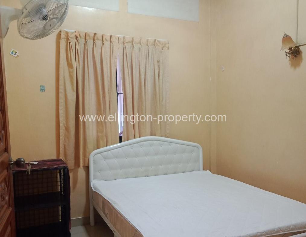 Flathouse For Sale In Daun Penh - Ellington Property