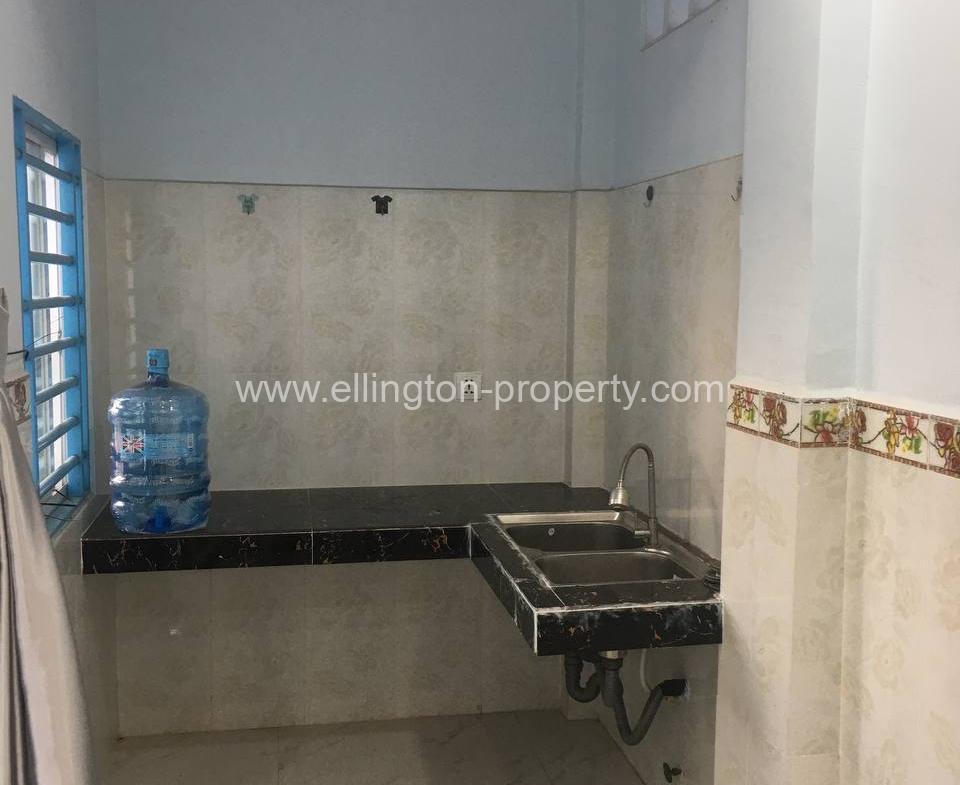 1 Bedroom Apartment For Rent In Bkk3 - Ellington Property
