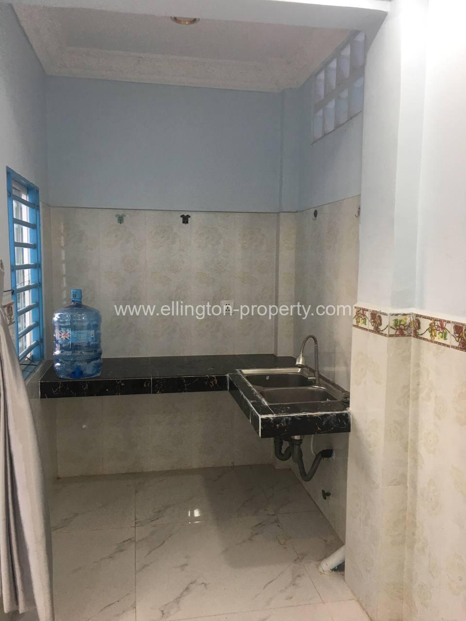 1 Bedroom Apartment For Rent In Bkk3 - Ellington Property