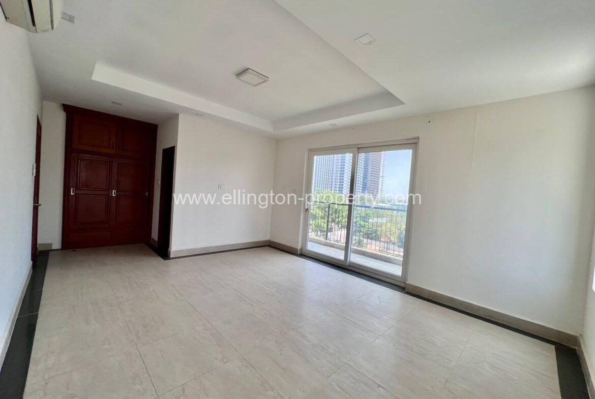 3 Bedrooms Condo For Sale In Chroy Changvar Area - Ellington Property