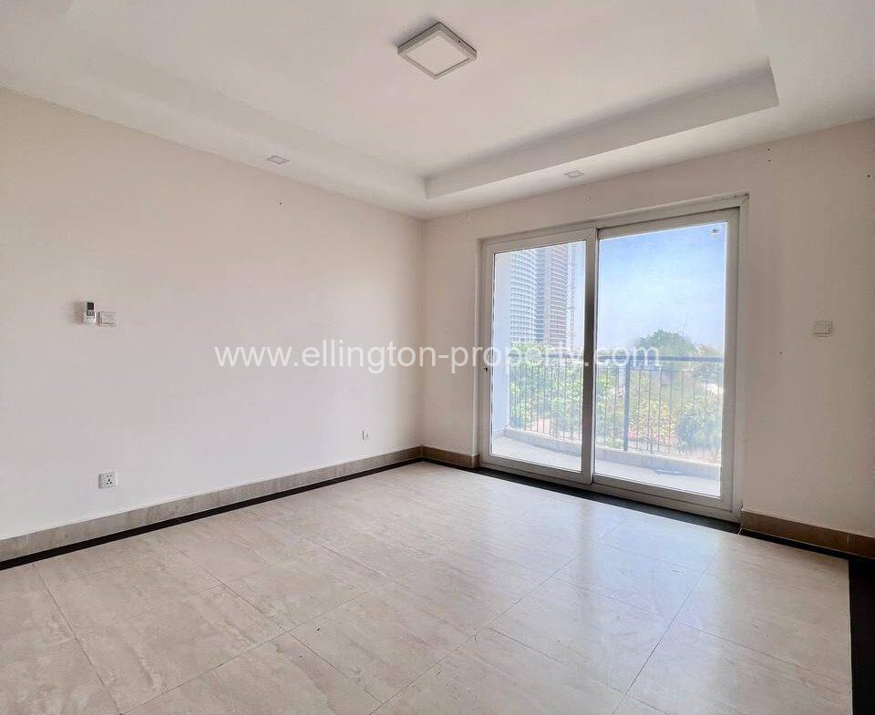 3 Bedrooms Condo For Sale In Chroy Changvar Area - Ellington Property