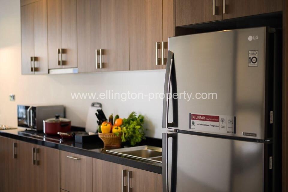 3 Bedrooms Service Apartment For Rent In Bkk2 - Ellington Property