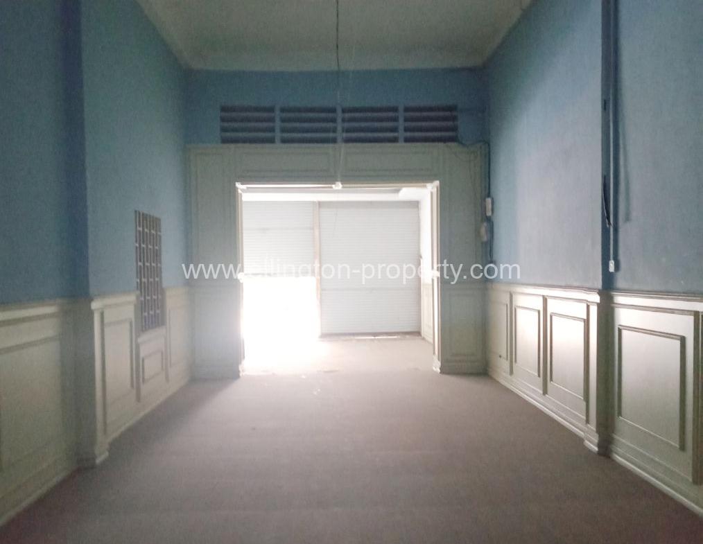 Shophouse For Rent In Tumnob Tuek - Ellington Property