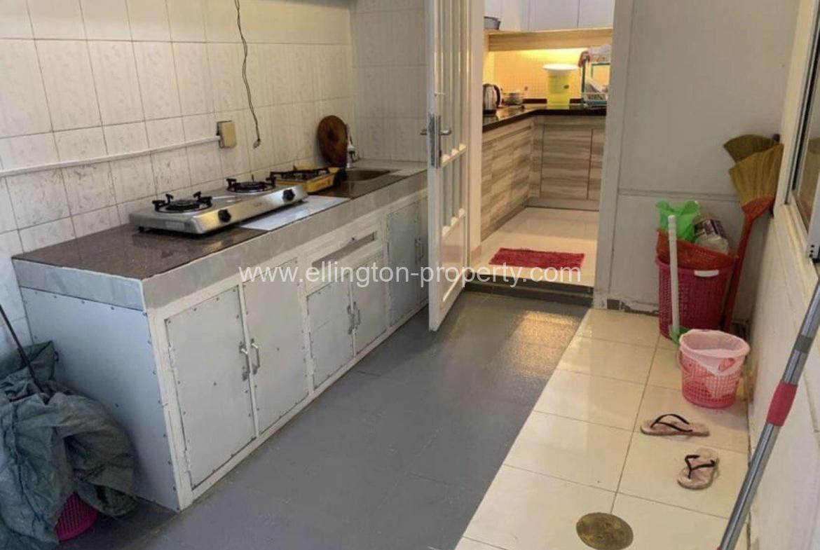 Villa For Rent In Borey Peng Huoth Boerng Snor - Ellington Property