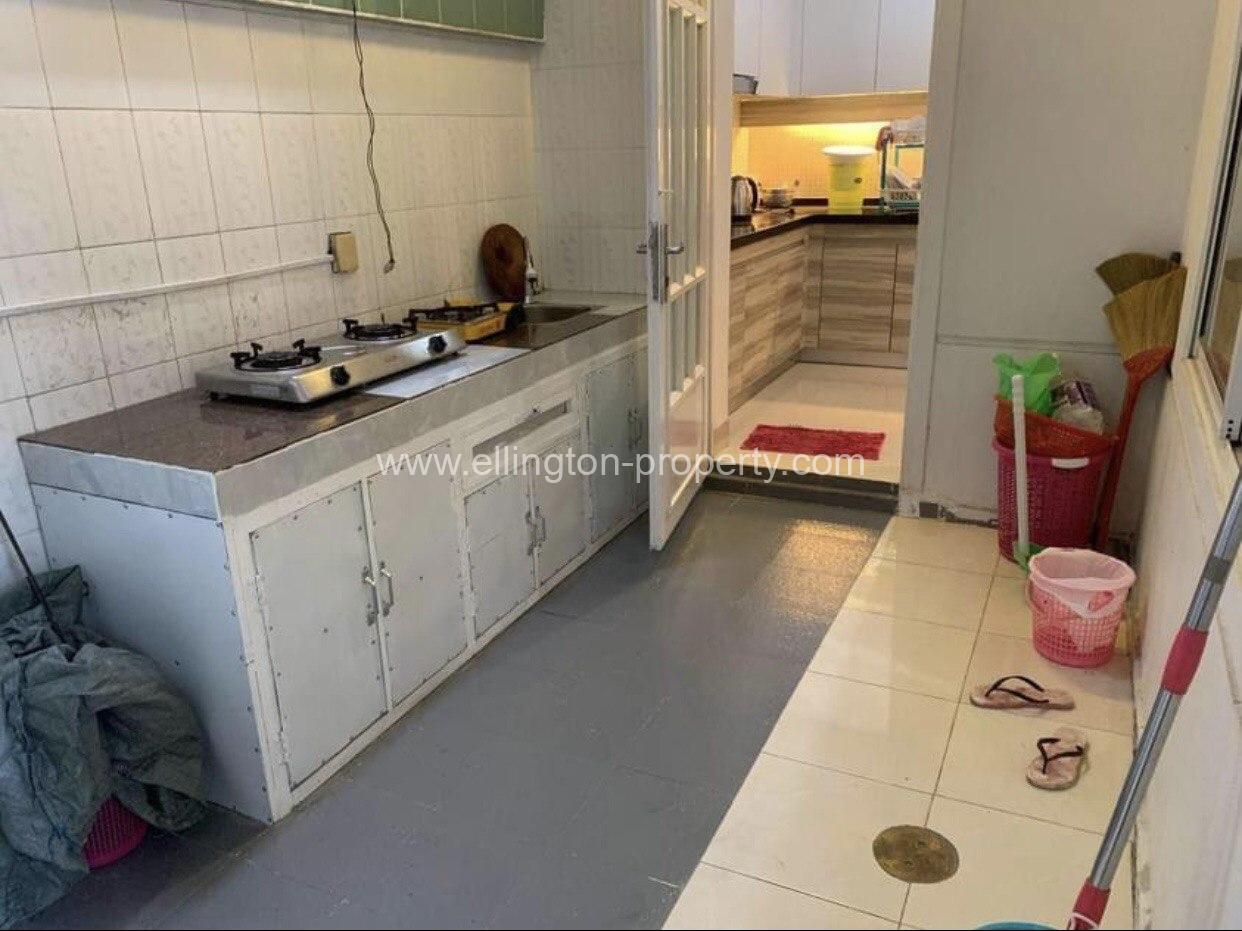 Villa For Rent In Borey Peng Huoth Boerng Snor - Ellington Property