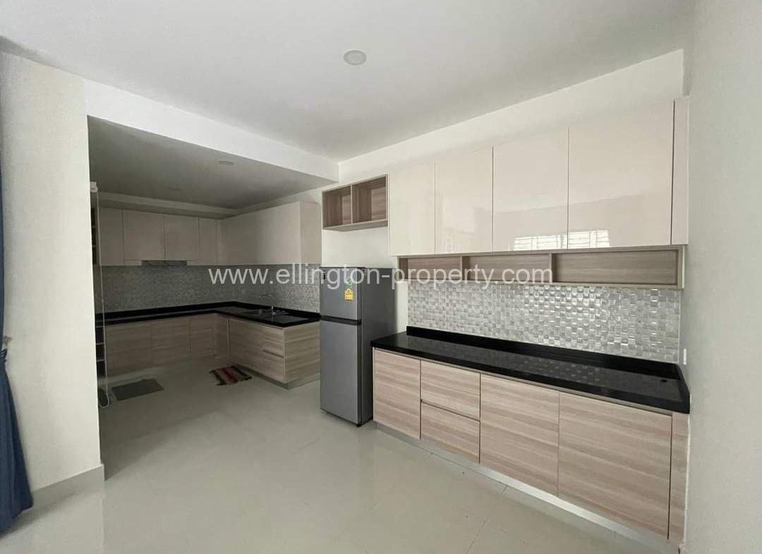 4 Bedrooms Villa For Rent In Chbar Ampov - Ellington Property