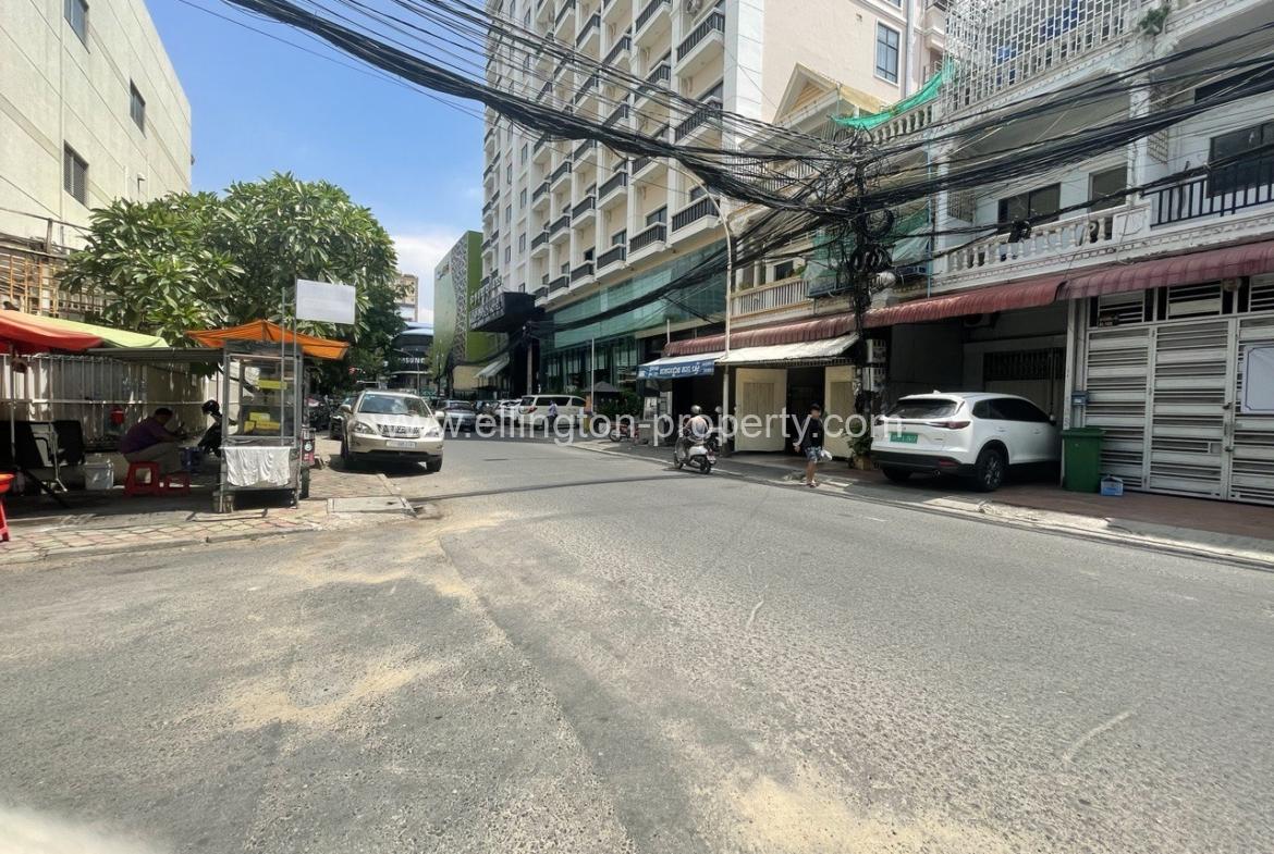 Shophouse For Rent In 7 Makara - Ellington Property