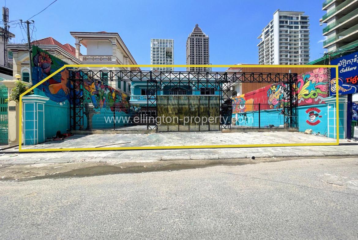 Shop For Rent In Bkk - Ellington Property