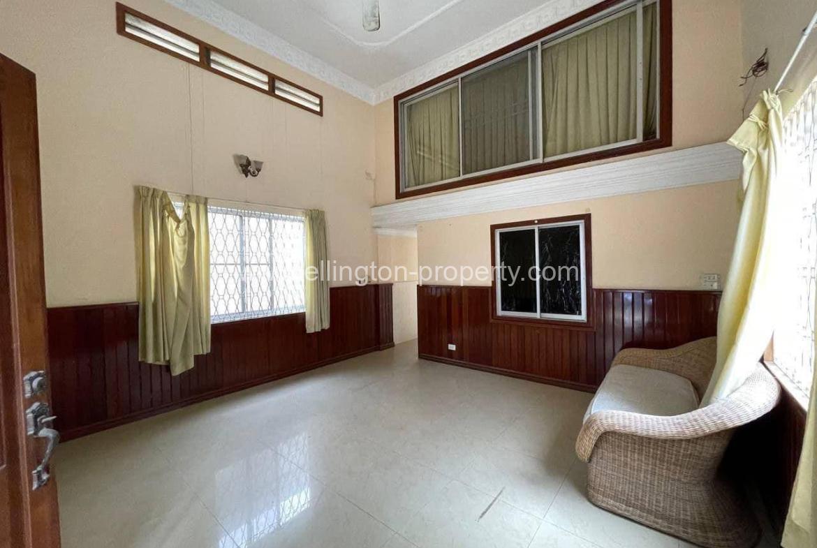 Shophouse For Rent In Bkk1 - Ellington Property