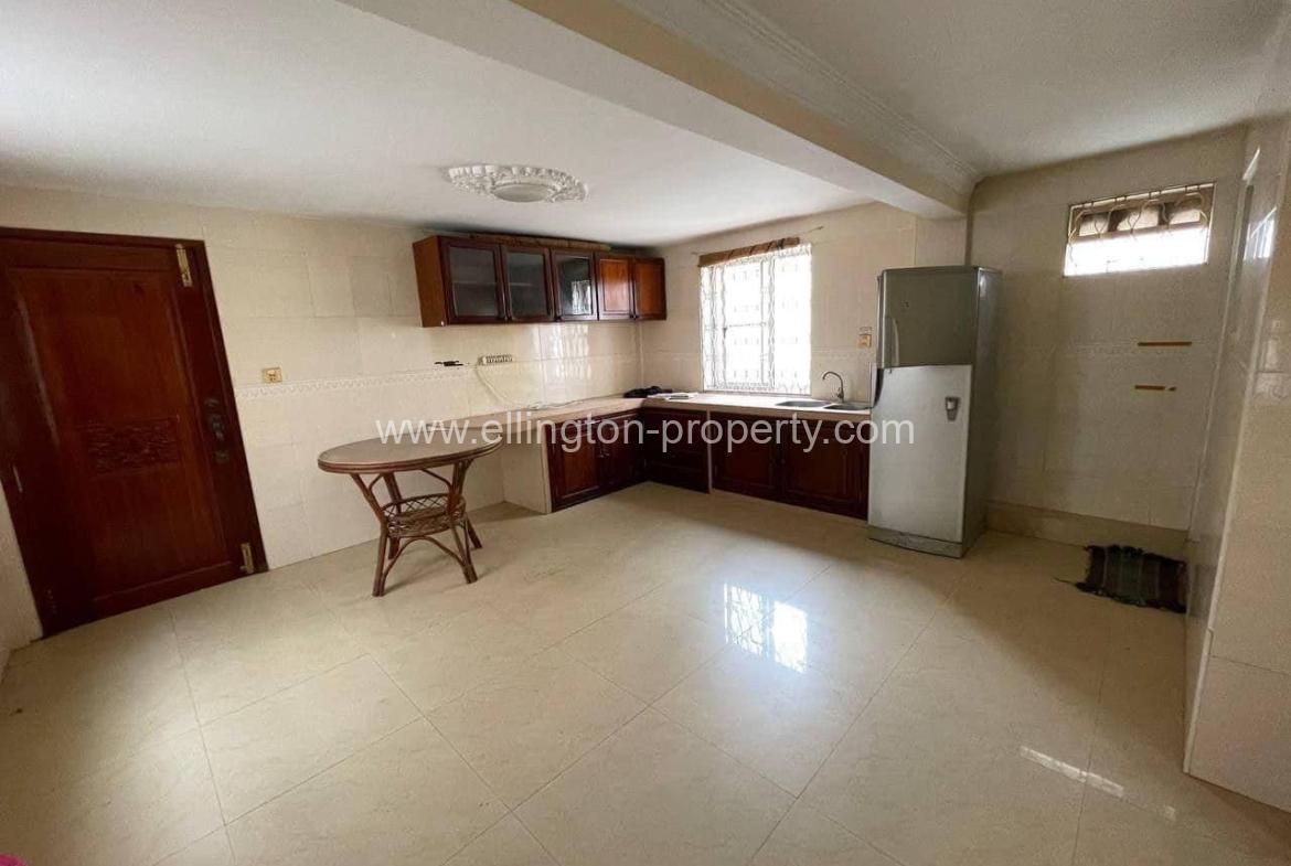 Shophouse For Rent In Bkk1 - Ellington Property