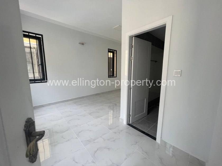 Flat For Rent At Chroy Changvar - Ellington Property