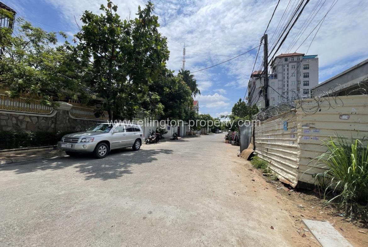 Villa For Rent In Toul Kork Area - Ellington Property