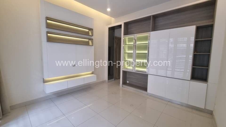 Flat House For Rent In Borey Peng Huoth Boerng Snor  - Ellington Property