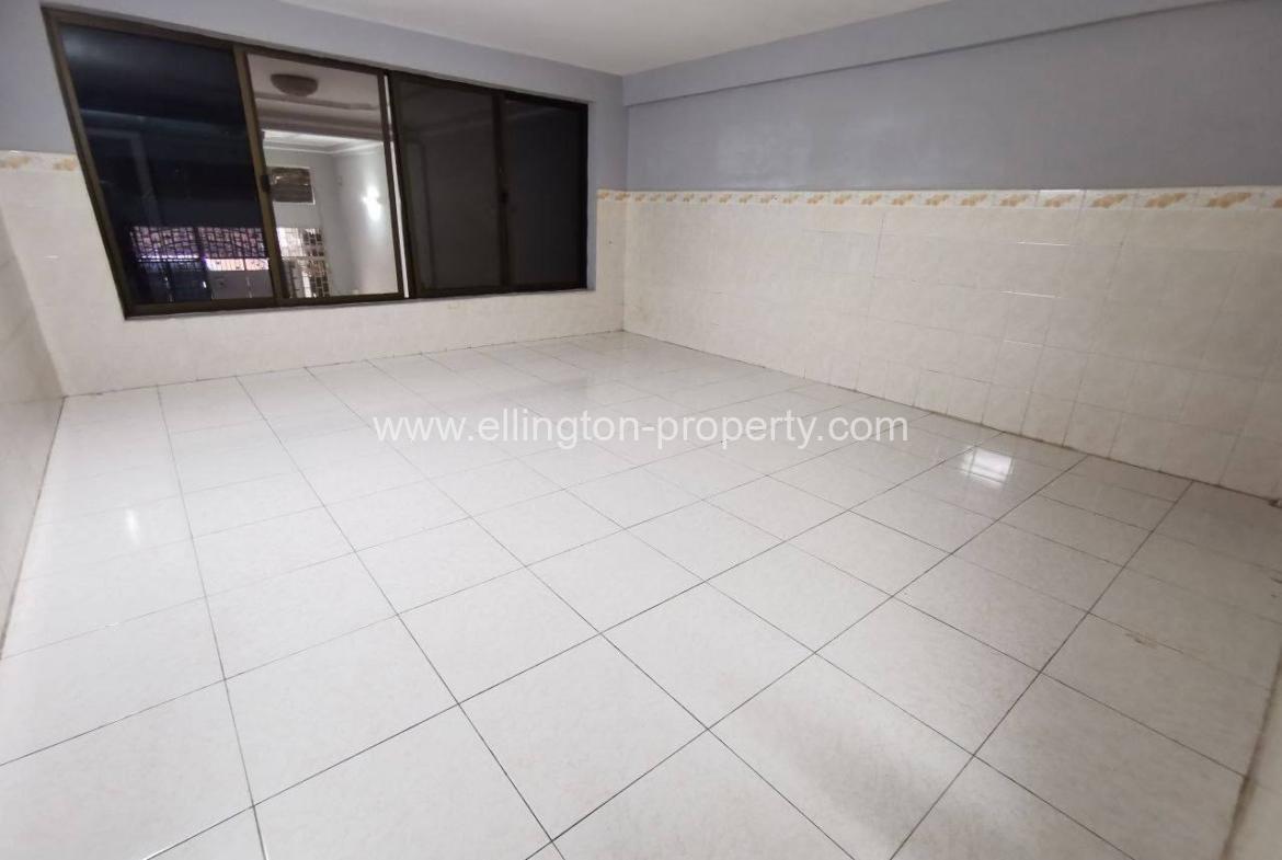 Flahouse For Rent Toul Tompong - Ellington Property