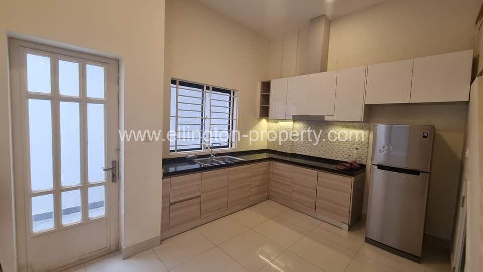 Flat House For Rent In Borey Peng Huoth Boerng Snor  - Ellington Property