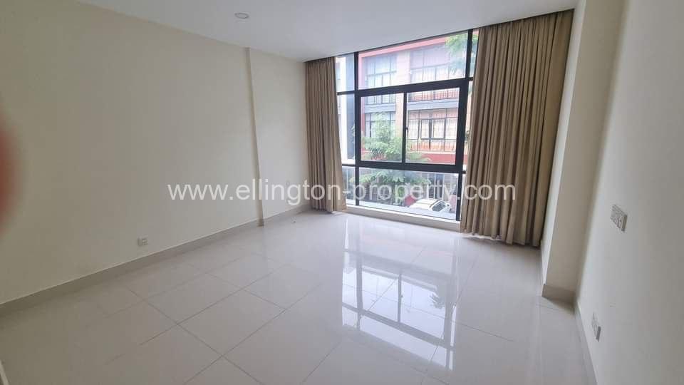 Flat House For Rent In Borey Peng Huoth Boerng Snor  - Ellington Property