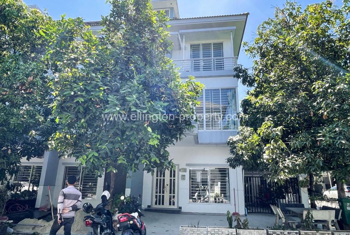 Villa For Rent In Borey Peng Houth - Ellington Property