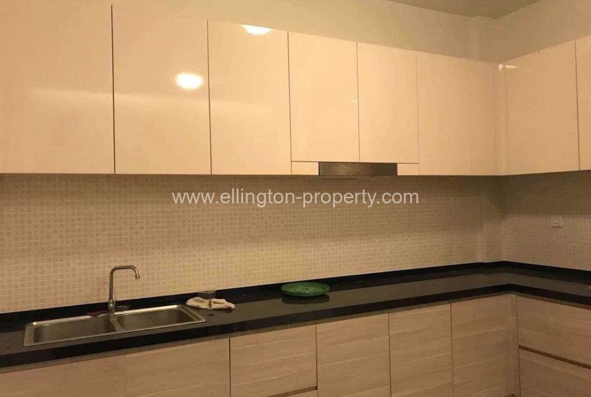 3 Bedrooms Villa For Rent In Chbar Ampov - Ellington Property