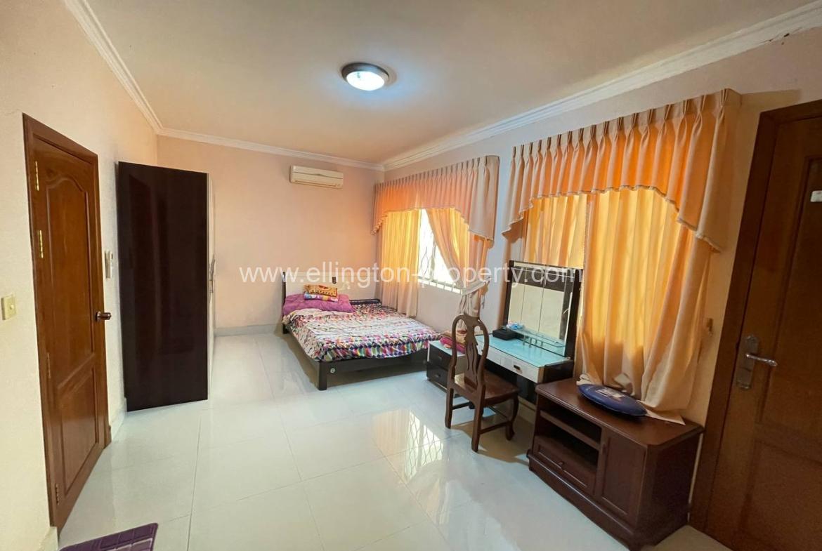 Villa For Rent At Chroy Changvar - Ellington Property