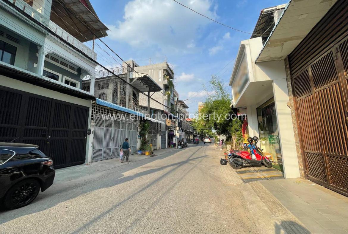 Flat House For Rent Toul Tompong - Ellington Property