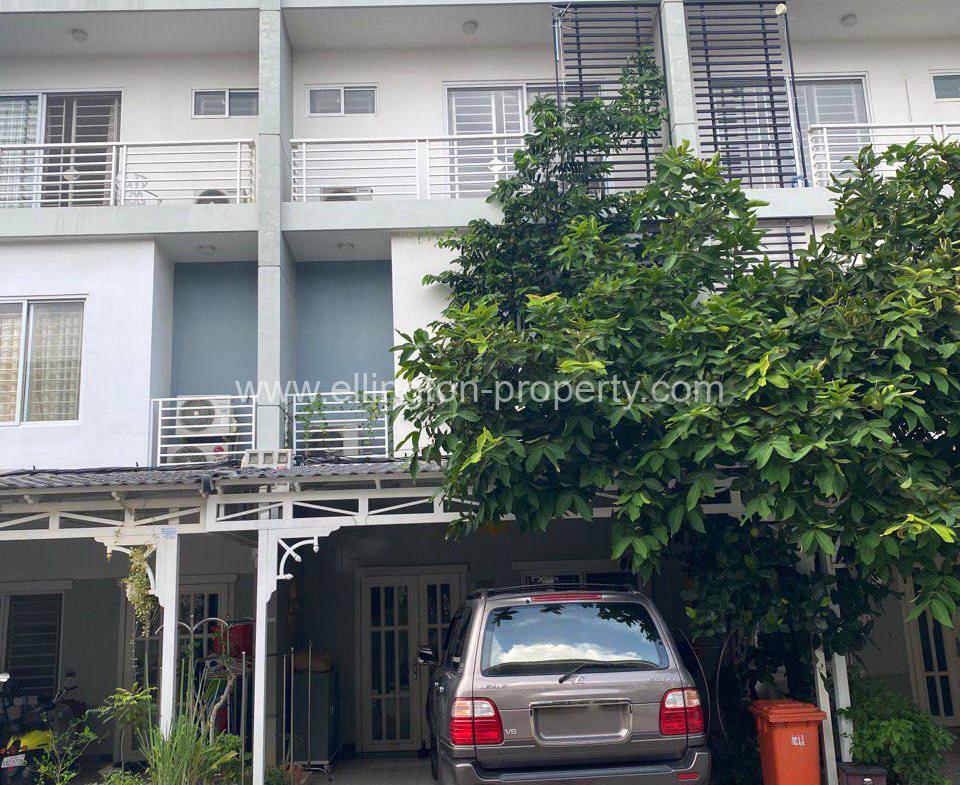 Villa For Rent In Chbar Ampov - Ellington Property