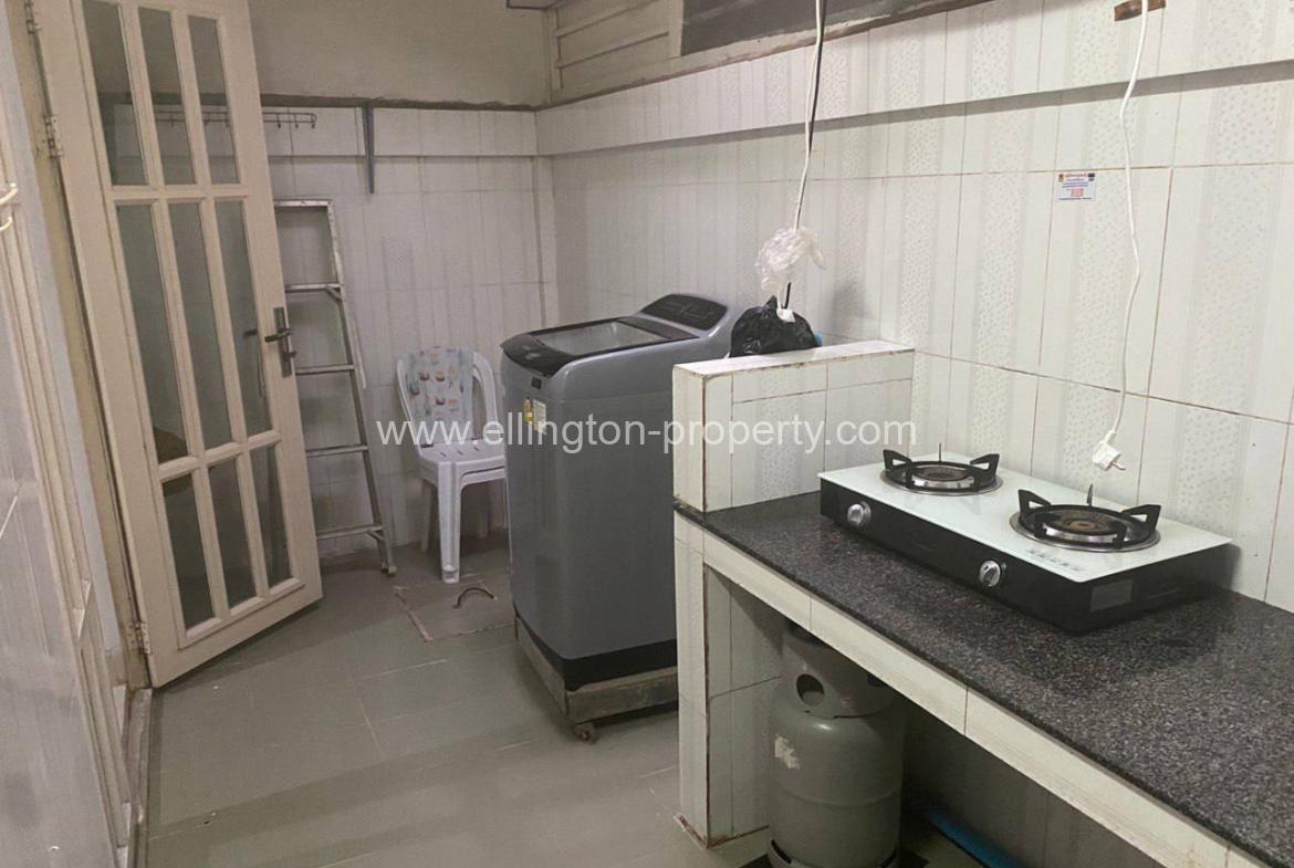 Villa For Rent In Chbar Ampov - Ellington Property