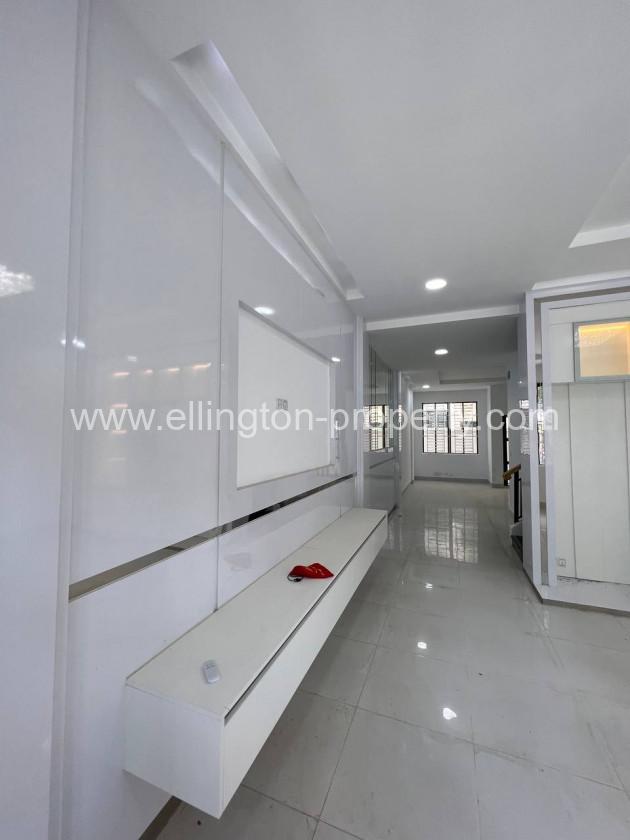 Villa For Rent In Borey Sambath Men Heng - Ellington Property