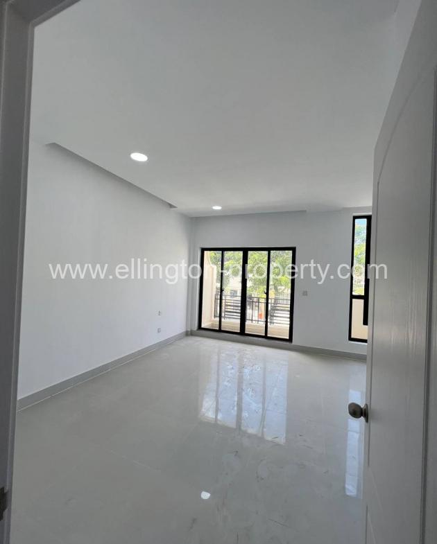 Villa For Rent In Borey Sambath Men Heng - Ellington Property